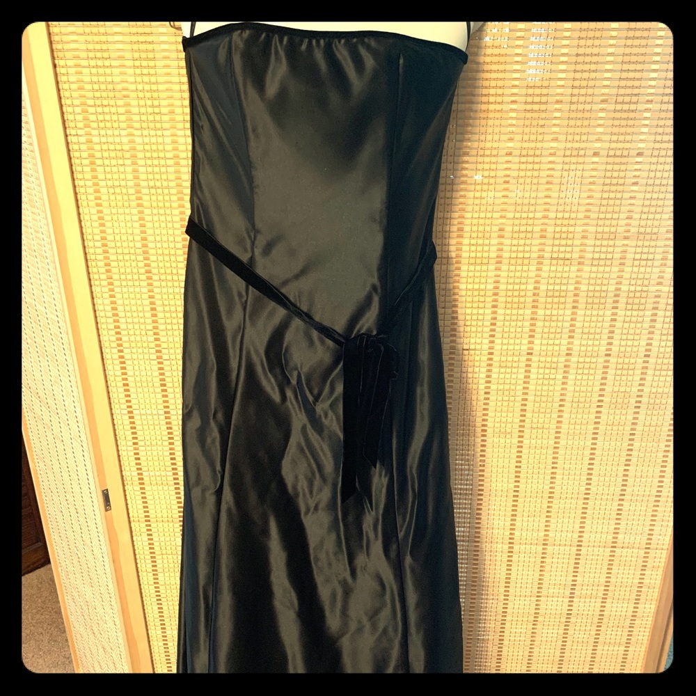 Scott McClintock Satin Floor length Formal Dress